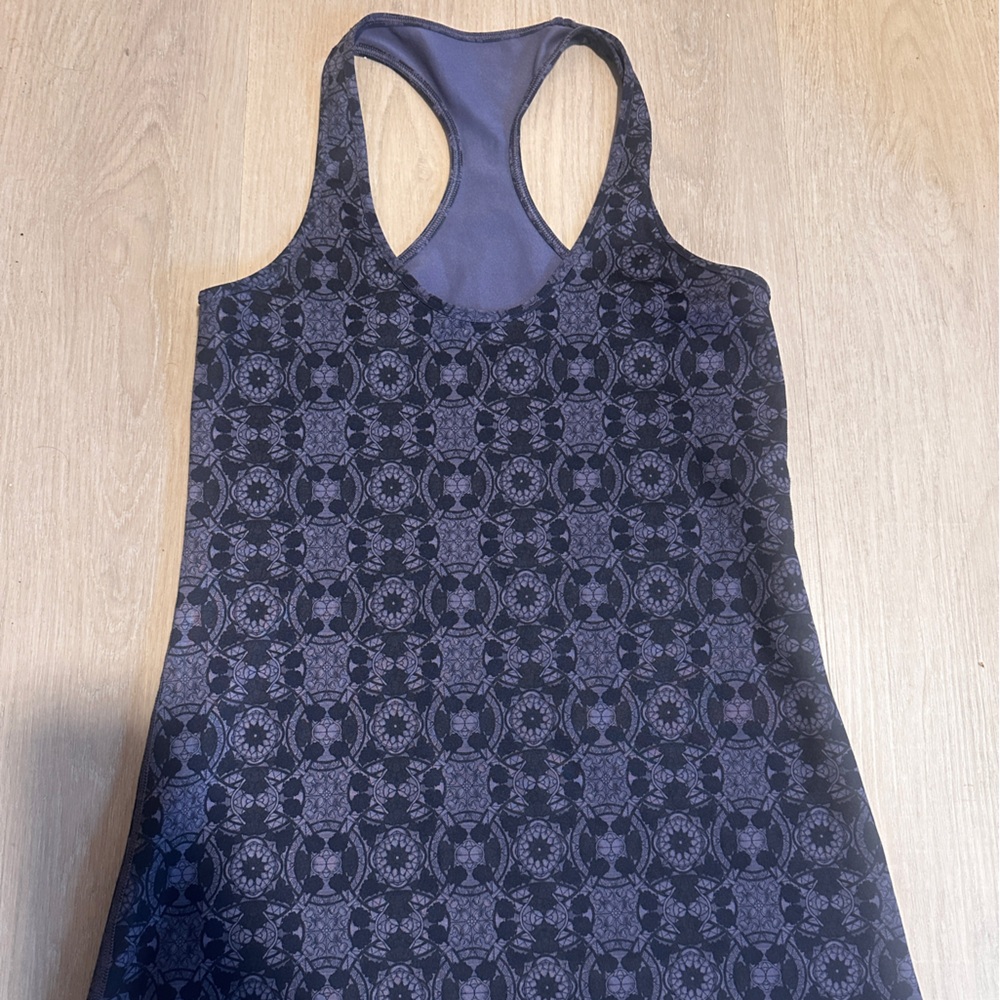 Lululemon Athletica Navy Patterned Tank Top